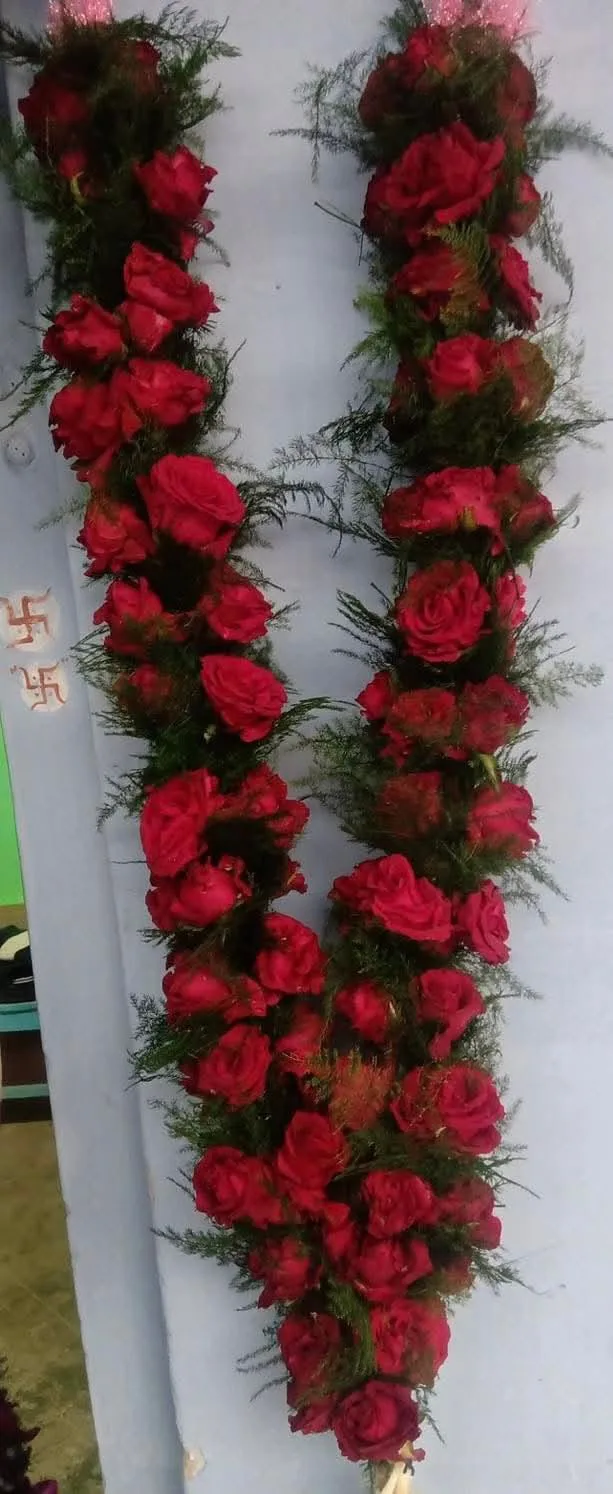 Floral welcome frame